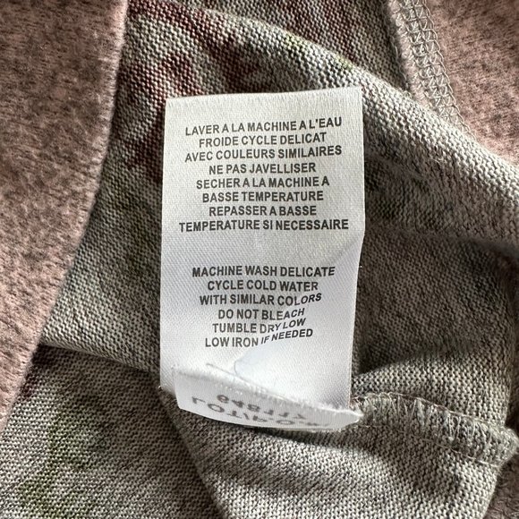 Tribal Floral 3/4 Length Sweater - Picture 5 of 5